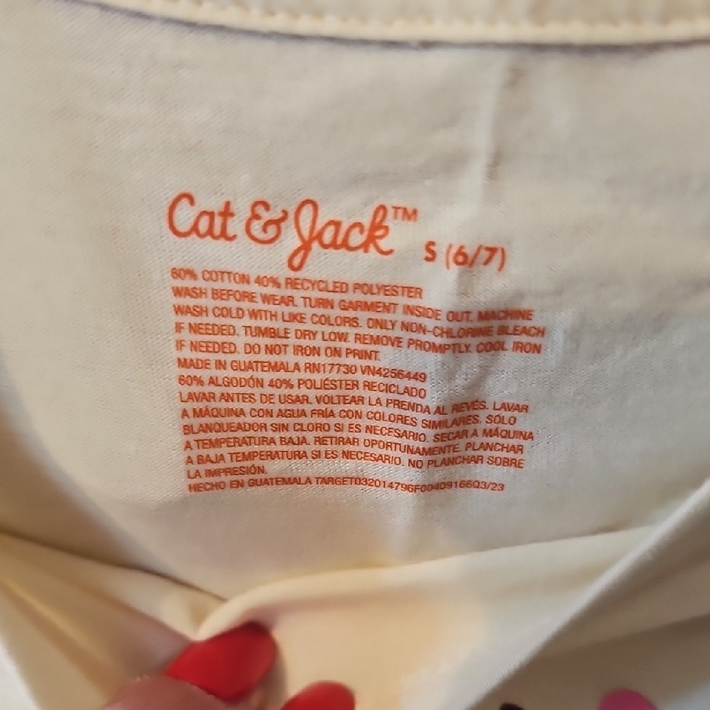 Cat & Jack NWT Cream Kids Shirt with Winter Dog Print Size Small 6/7 - Picture 3 of 6